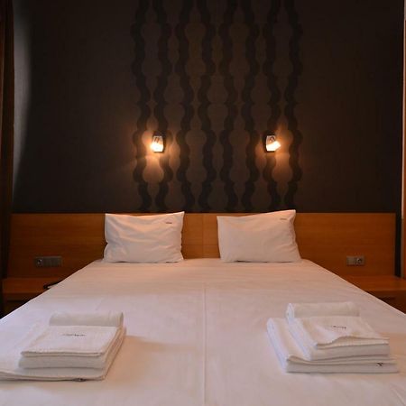 Super Premium Two Bedroom Suite On Vitosha Boulevard Sofia Eksteriør billede